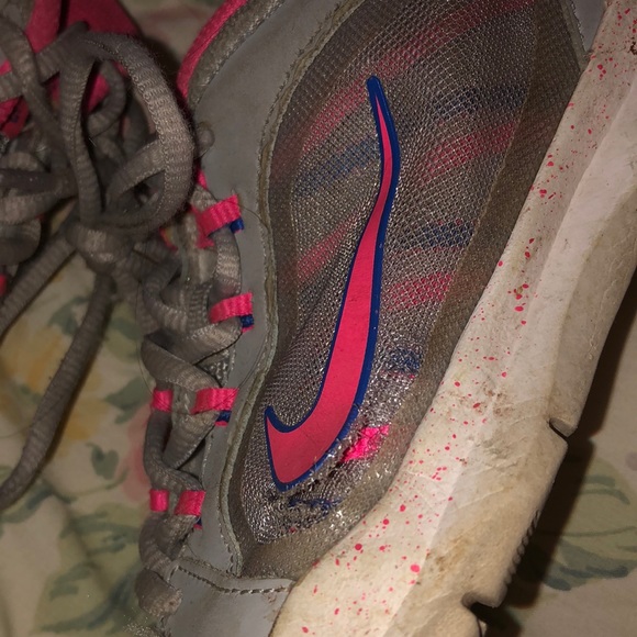 Nike shoes - Picture 3 of 4